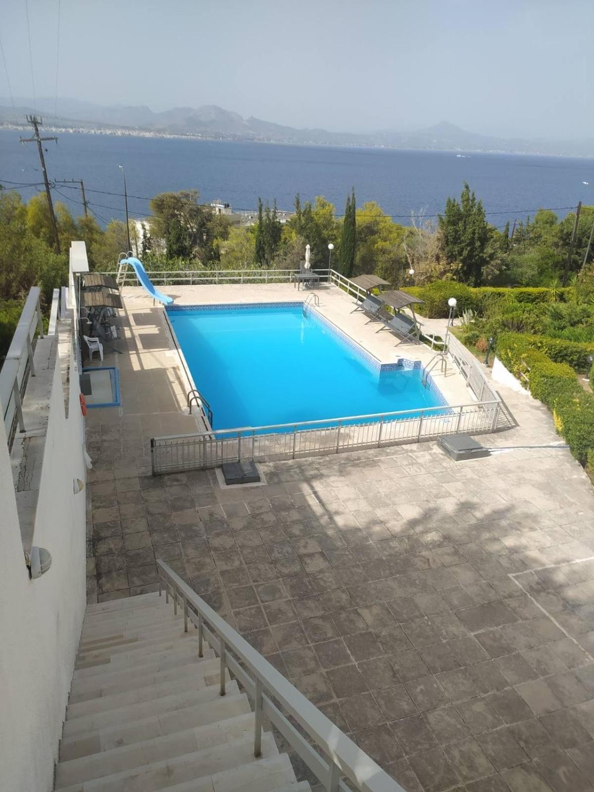 Lydia'S Luxury Apartment Loutraki  Exterior photo